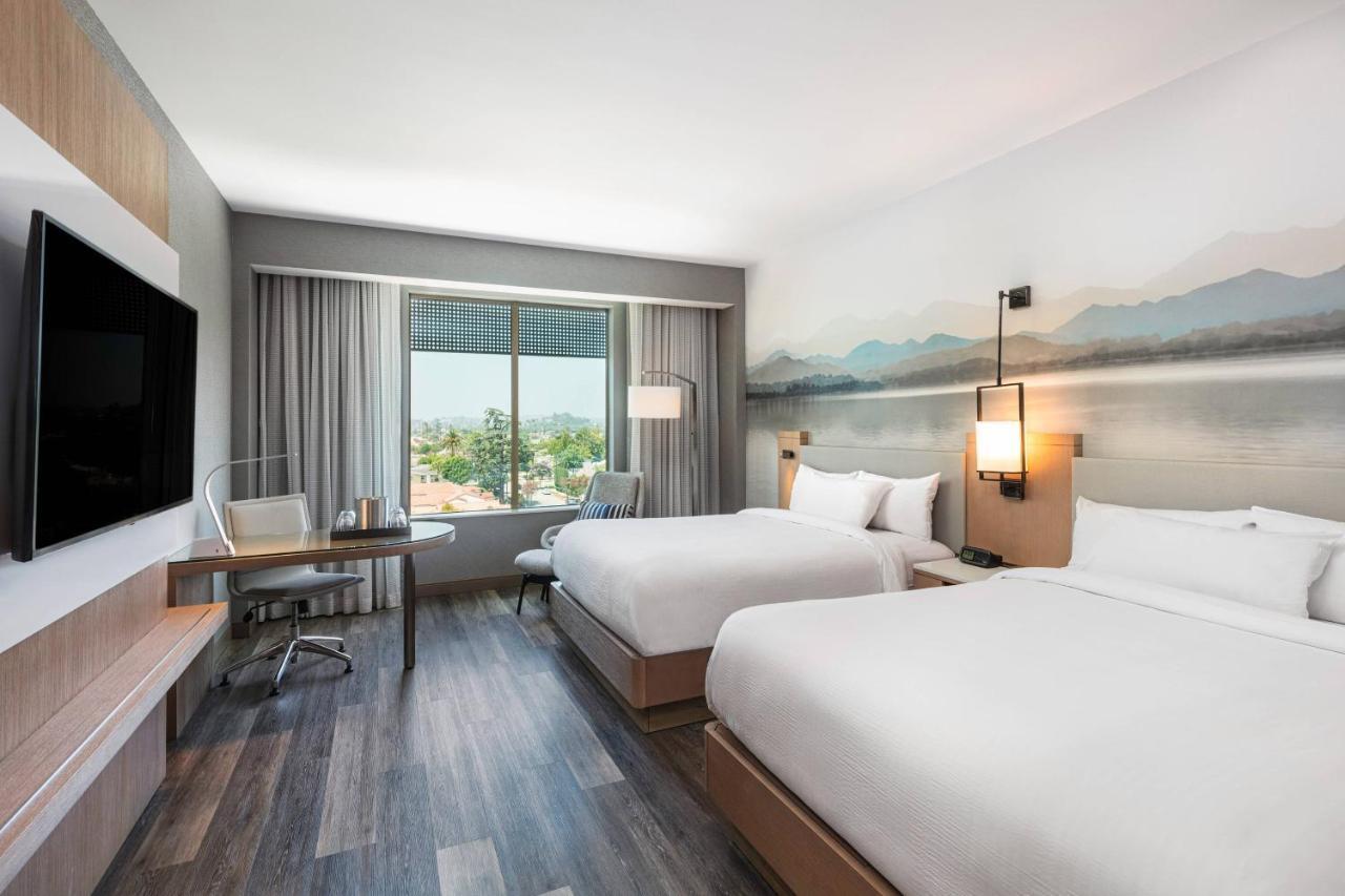 Courtyard By Marriott Los Angeles Monterey Park Esterno foto