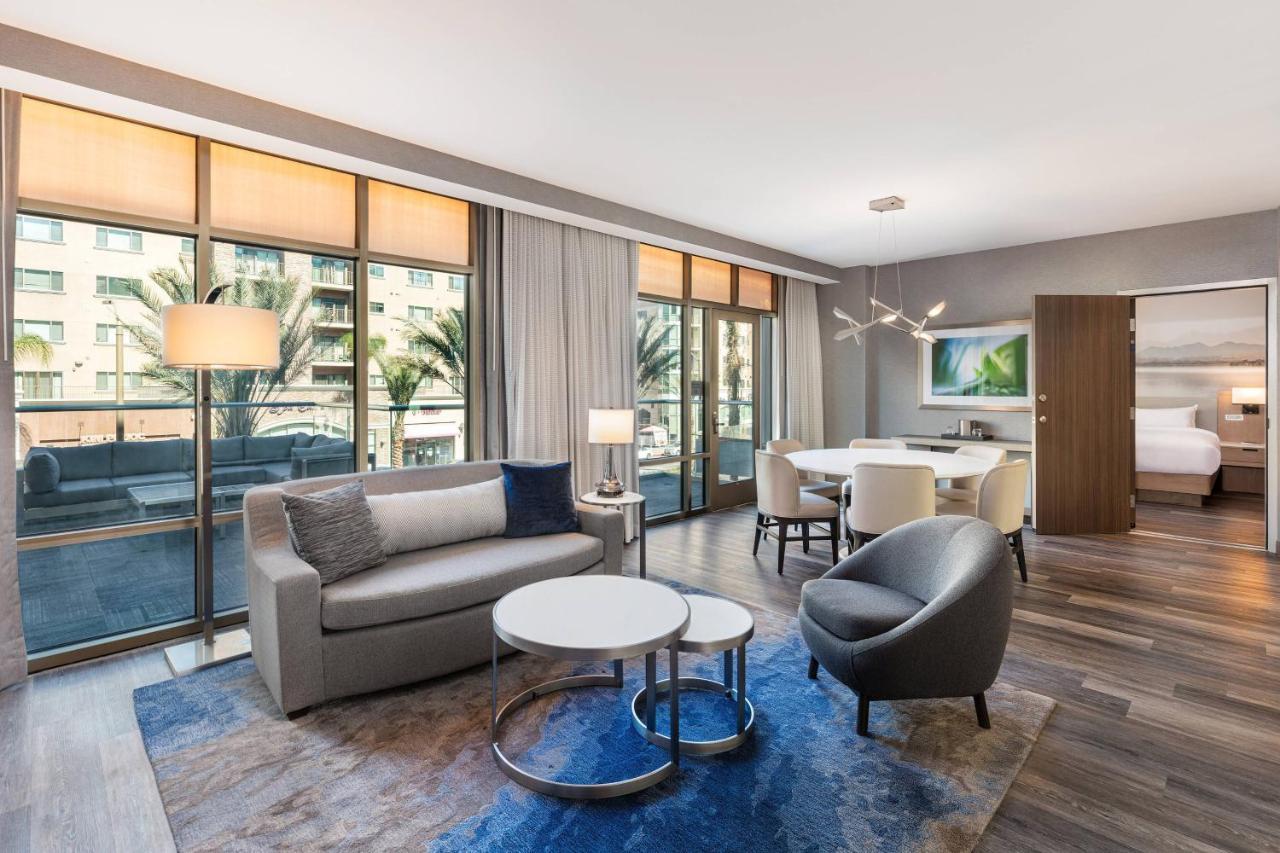 Courtyard By Marriott Los Angeles Monterey Park Esterno foto