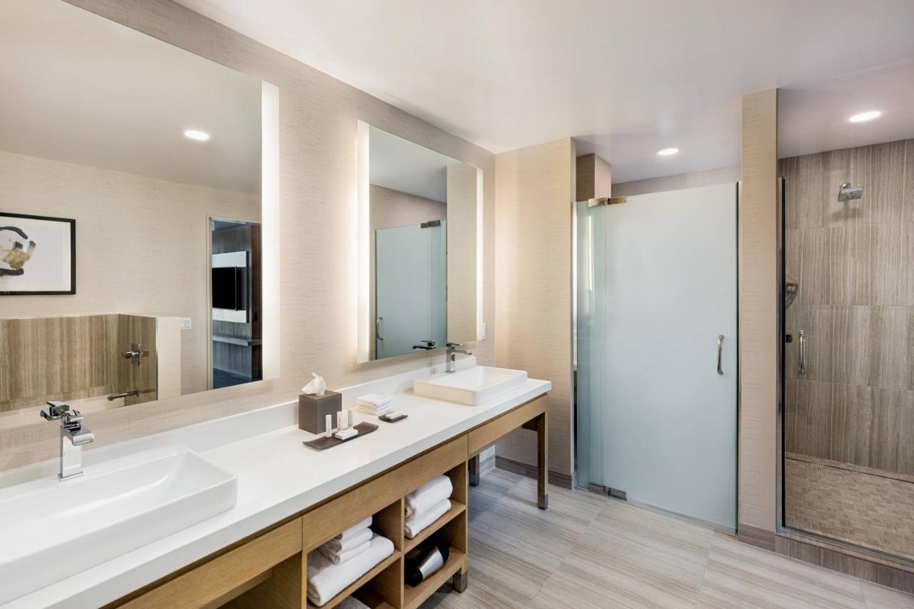 Courtyard By Marriott Los Angeles Monterey Park Esterno foto