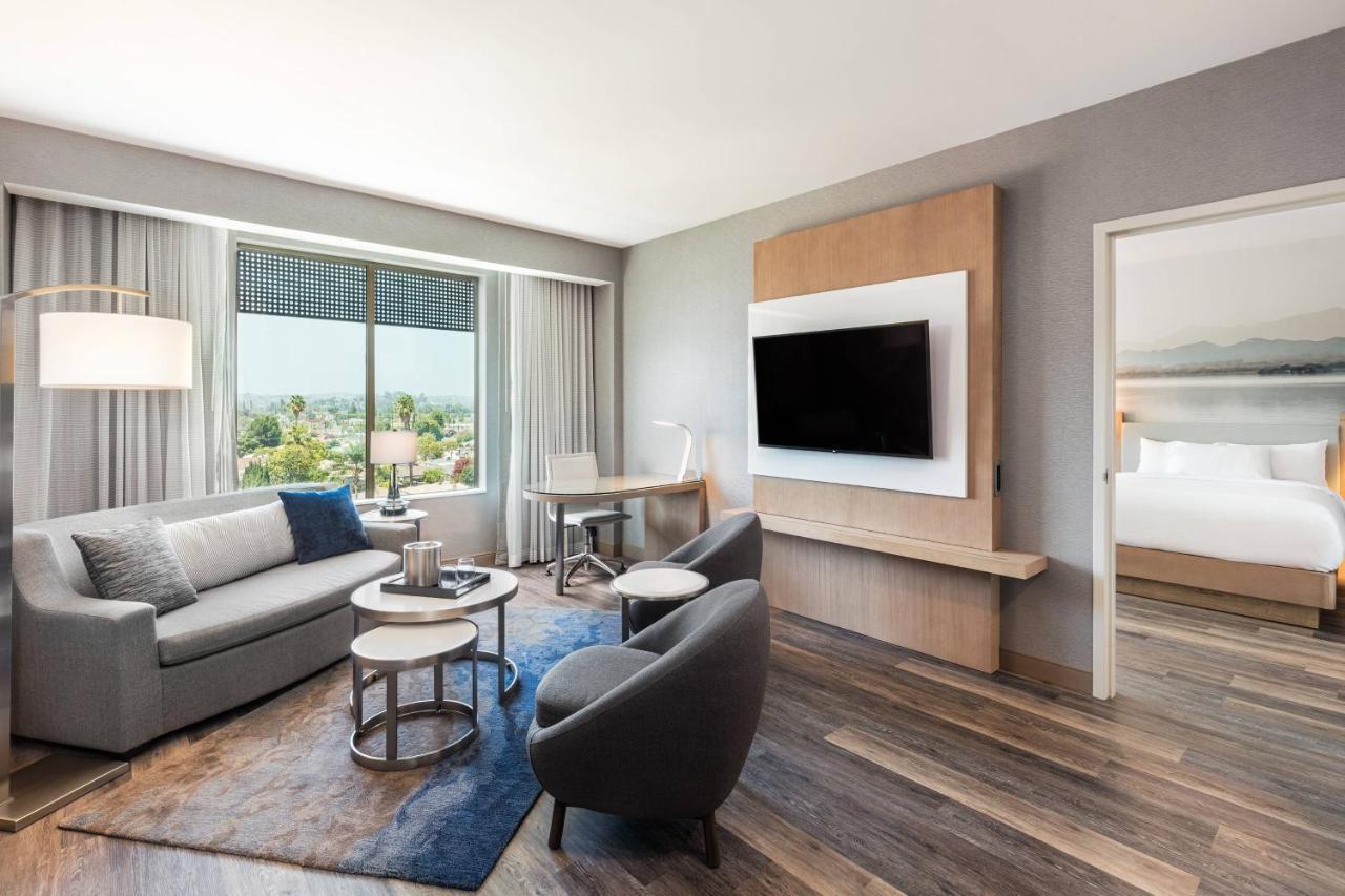 Courtyard By Marriott Los Angeles Monterey Park Esterno foto