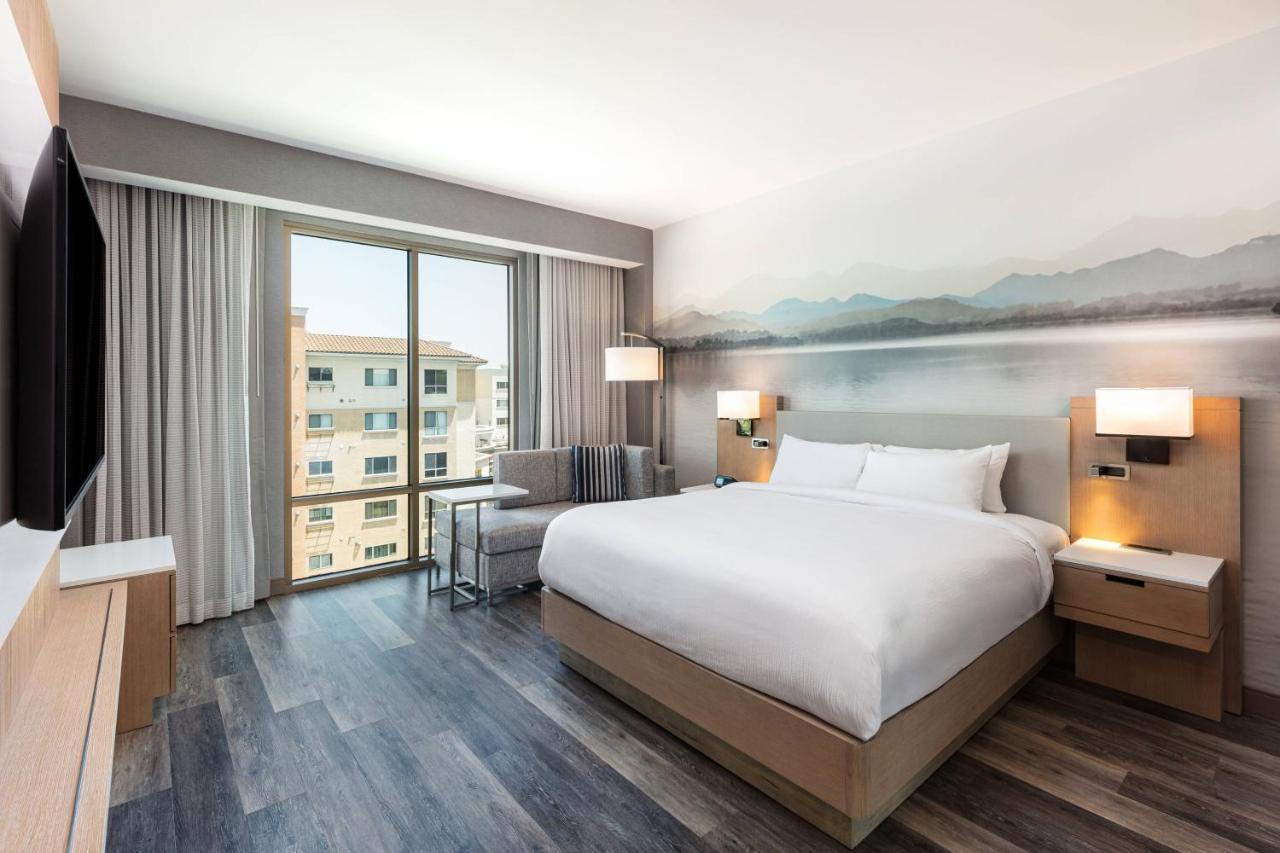 Courtyard By Marriott Los Angeles Monterey Park Esterno foto