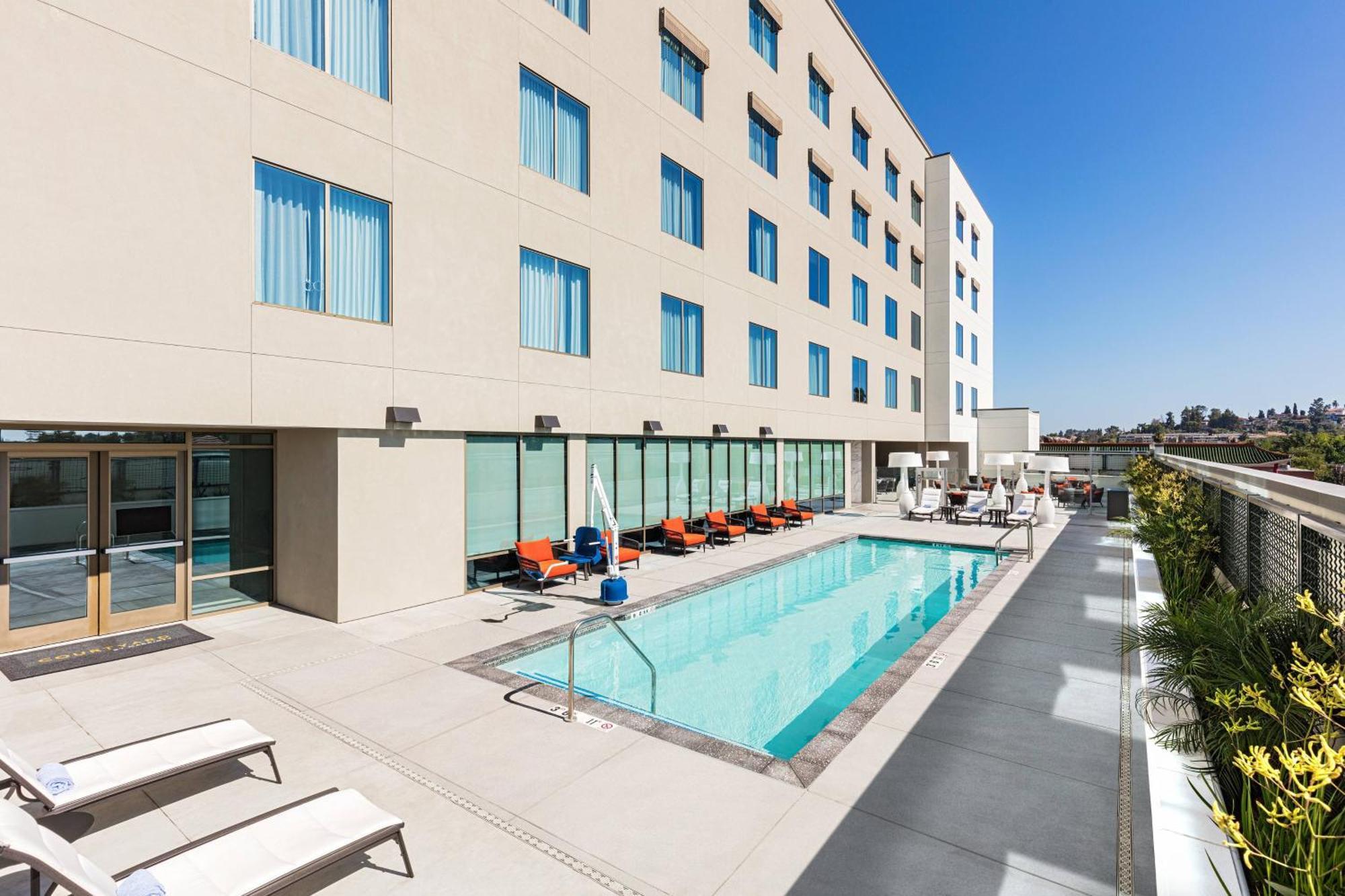 Courtyard By Marriott Los Angeles Monterey Park Esterno foto